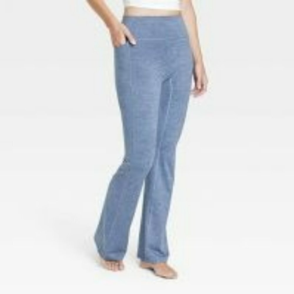Women's Ultra High-Rise Flare Leggings | All in Motion™ | X Small